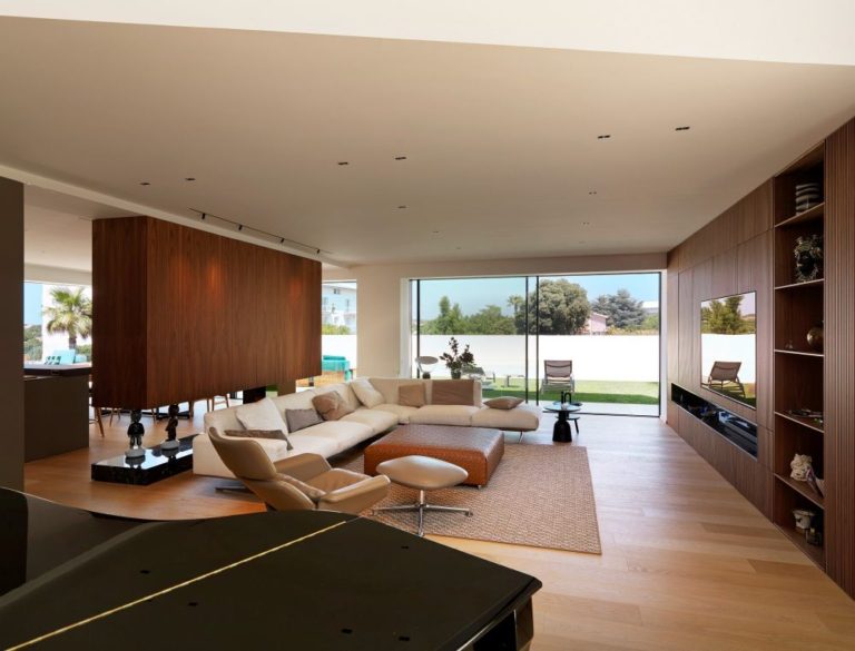 Casa Puntara con infissi Schuco