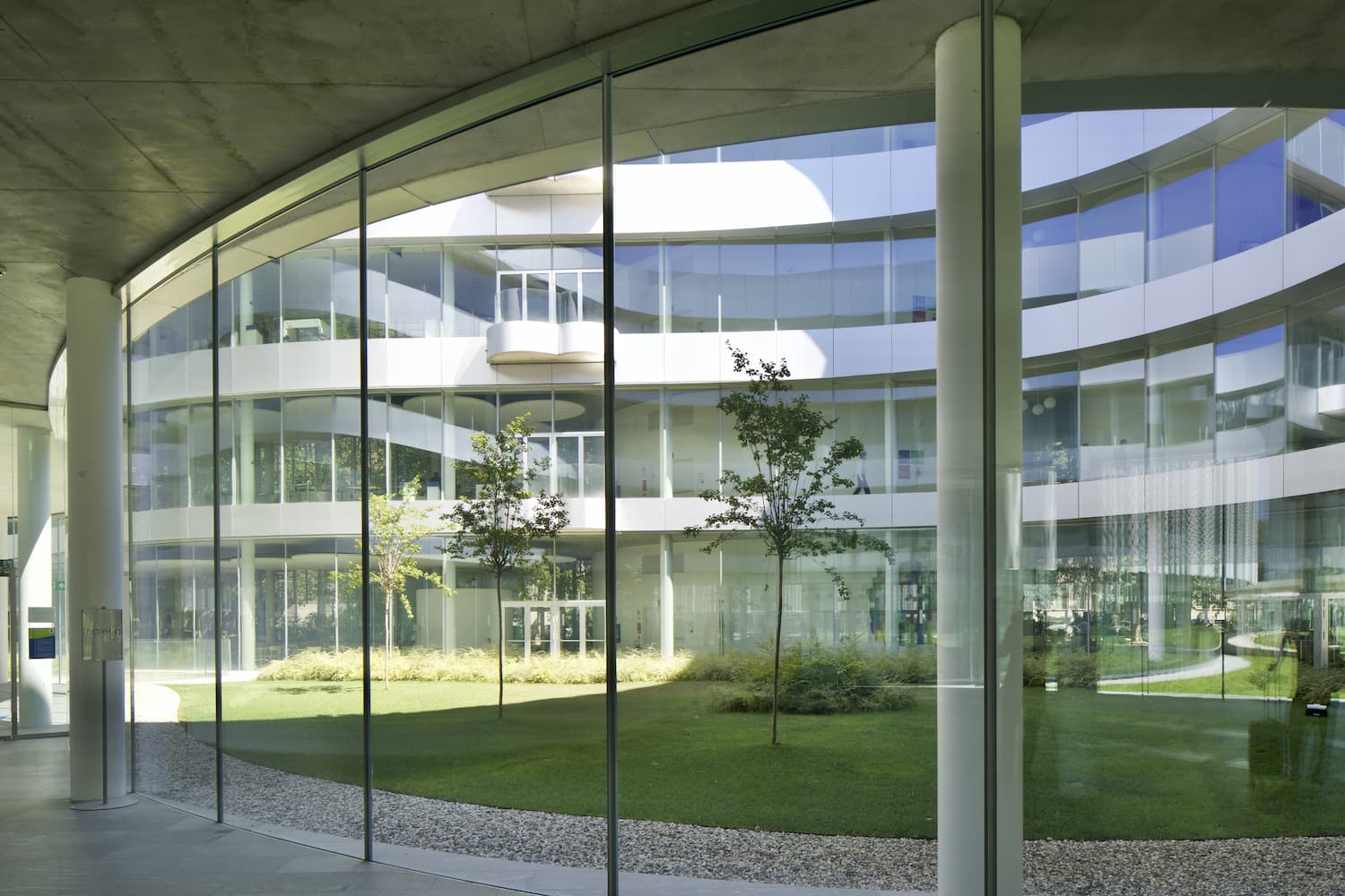 Campus Bocconi a Milano con sistemi in alluminio Schüco