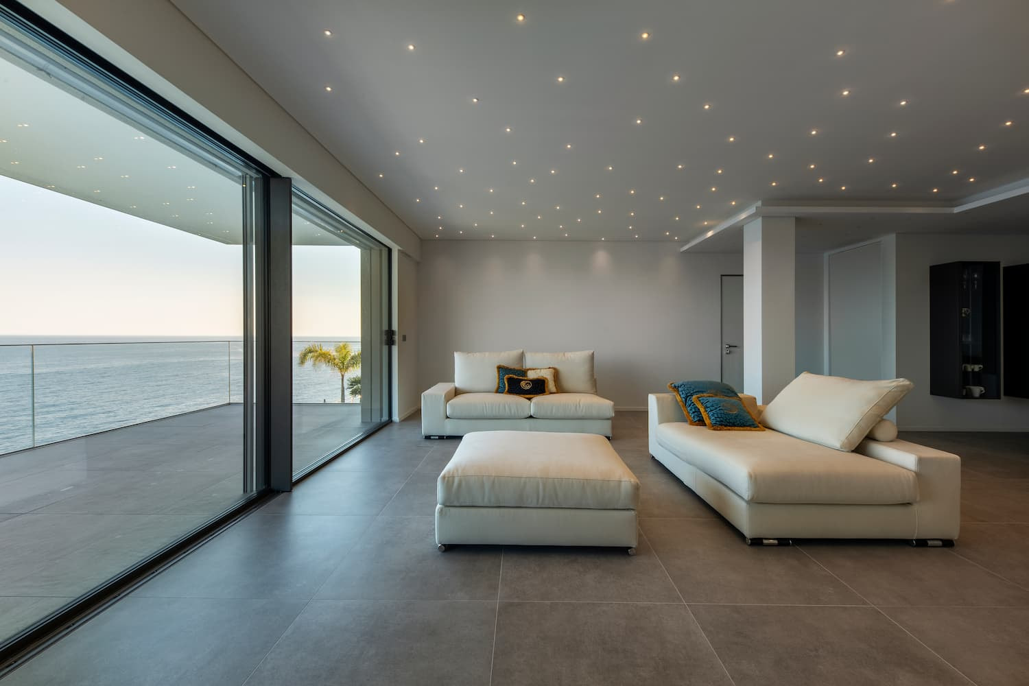 Mobili in una casa al mare