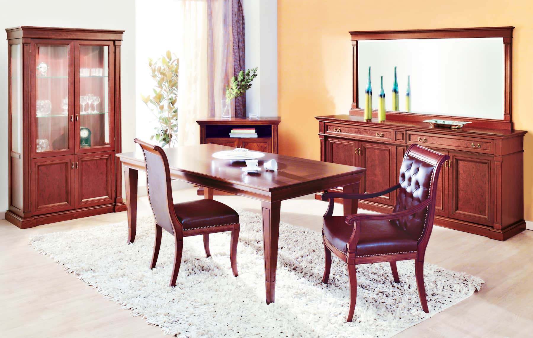 mobili in stile classico