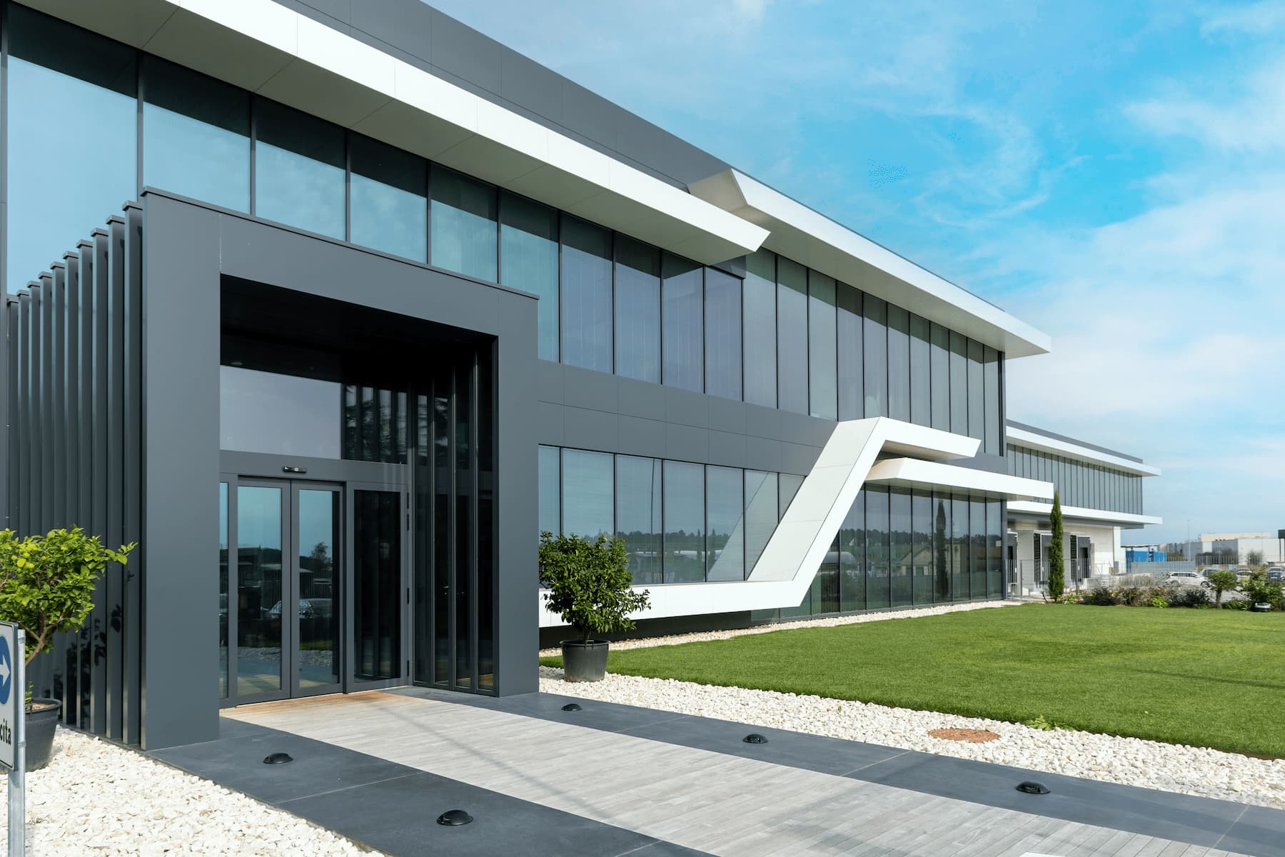 Oxyturbo - facciata esterna