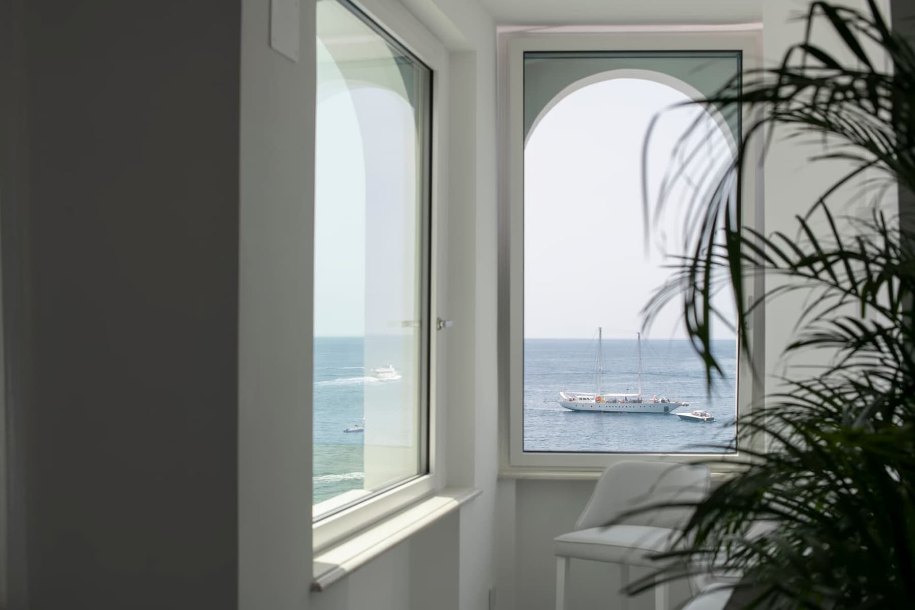 Finestre e infissi minimal: eleganza, luminosità e benessere 4 Palazzo Don Salvatore - infissi minimal